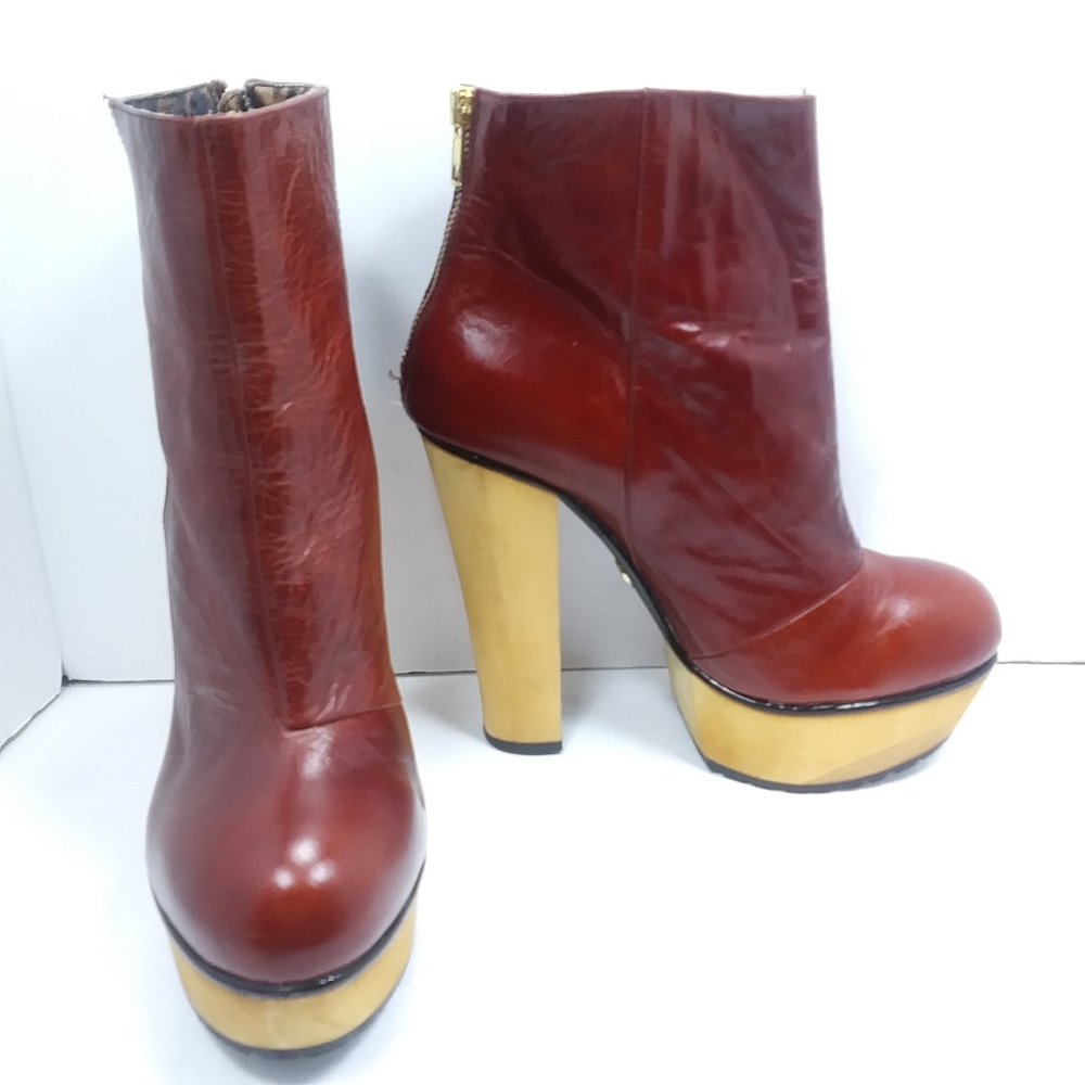 🌺BETSEY JOHNSON Vintage Platform Booties EUC